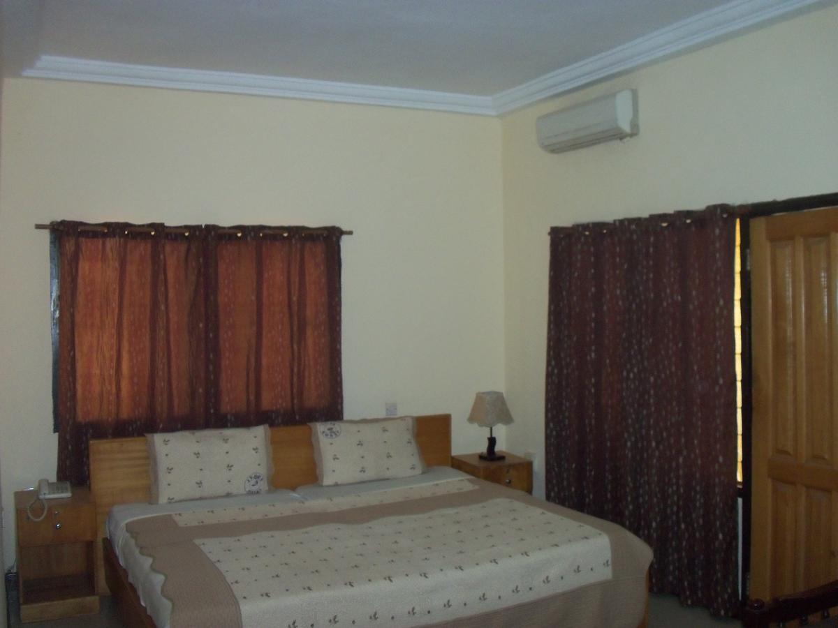 Jenos Hotels อักกรา ภายนอก รูปภาพ